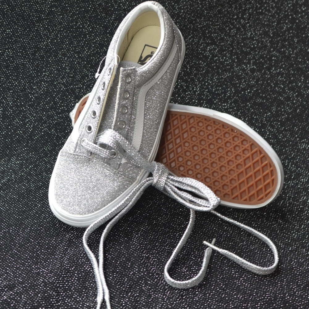 OLD SKOOL Silver Vans